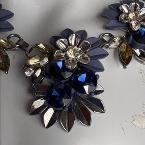 Elegant Blue and Silver Floral Necklace